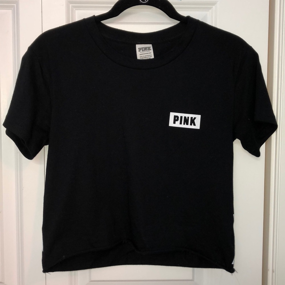 NWOT PINK cropped black shirt